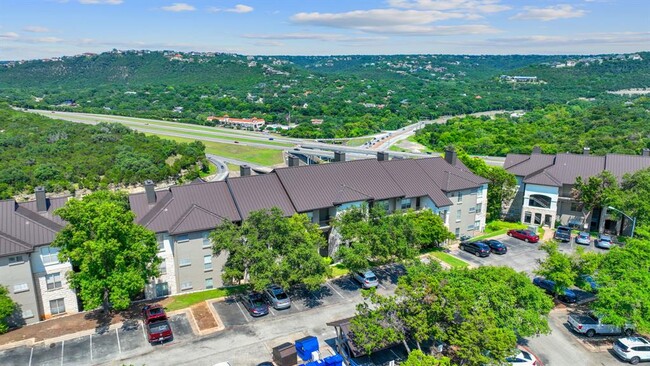 Building Photo - 6000-5 Shepherd Mountain Cove