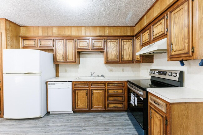 Building Photo - 5722 Brownfield Dr