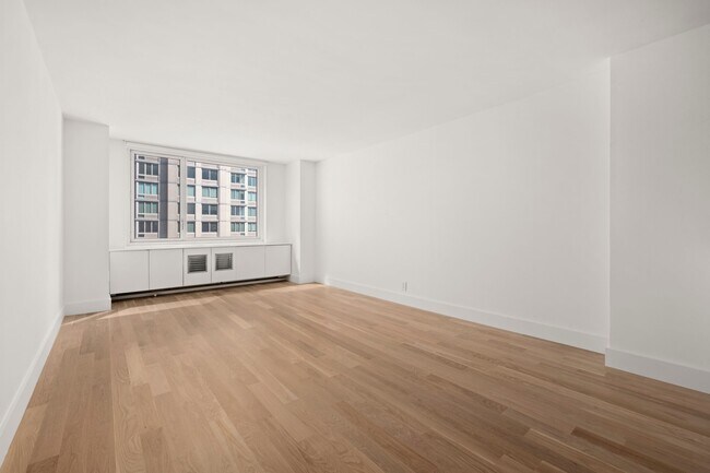 Building Photo - 301 W 53rd St