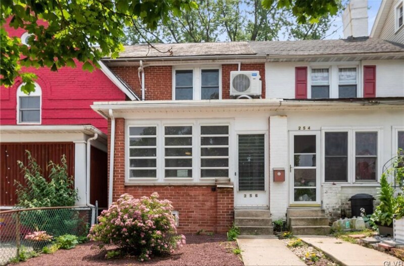 Building Photo - 256 Lehigh Ave