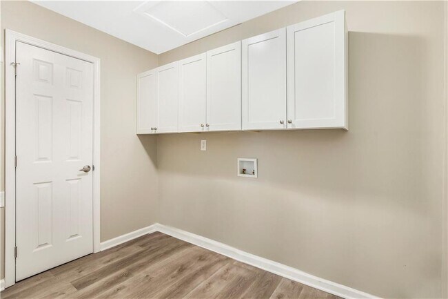 Building Photo - 1786 Inas Way