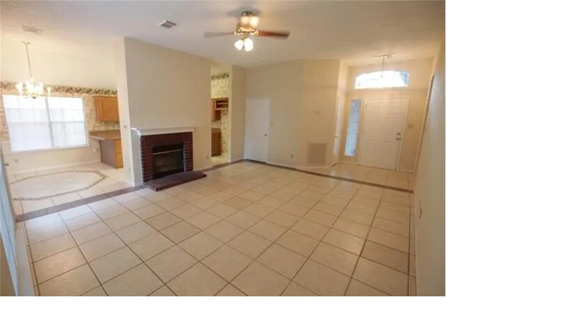 Building Photo - 7440 Blackthorn Dr