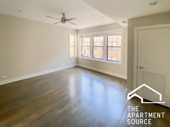Building Photo - 2624 N Rockwell St