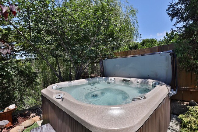 Building Photo - 3128 Courser Ave