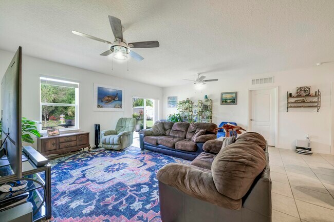 Building Photo - 4042 SW Jaqust St