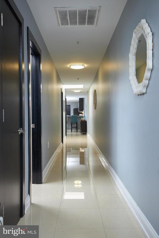 Building Photo - 1011 Arlington Blvd