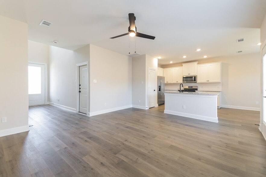 Building Photo - 1115 Windermere Wy