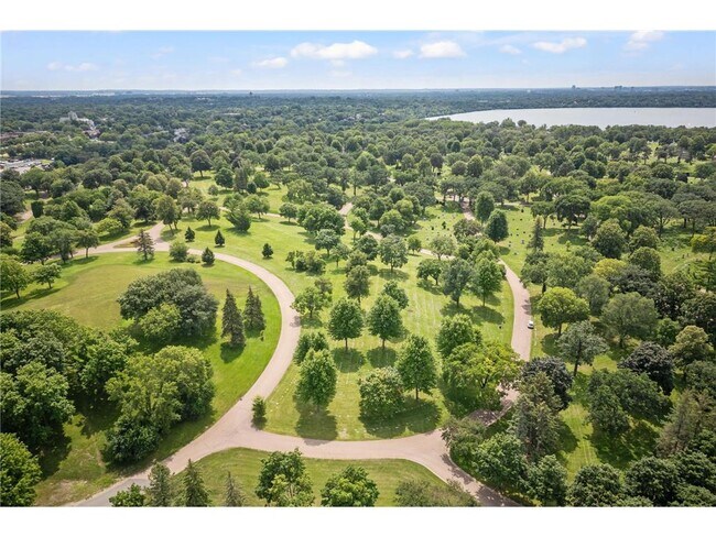 Building Photo - 3521 Girard Ave S