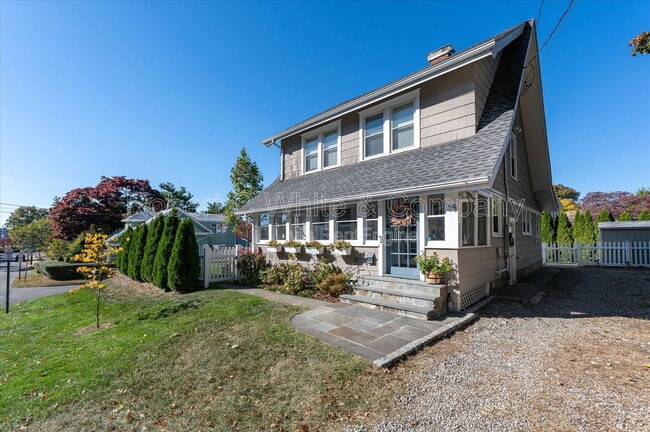 Building Photo - 15 Emerson St