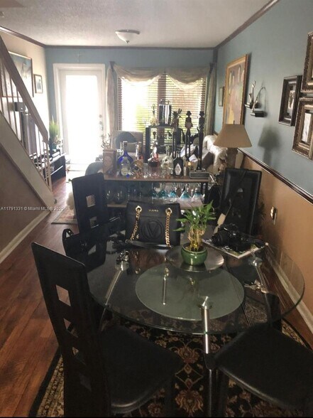 Building Photo - 248 Majorca Ave