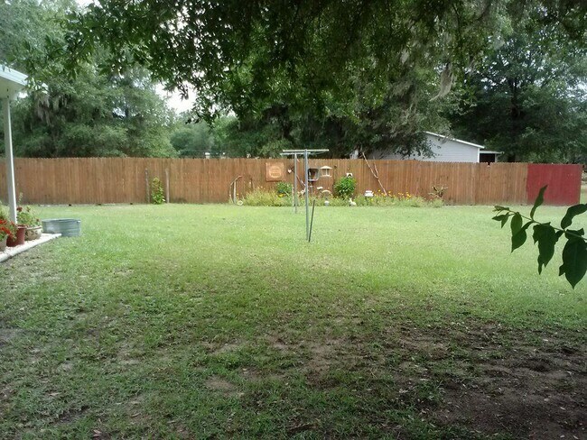 Building Photo - 4210 SW 89th Ave