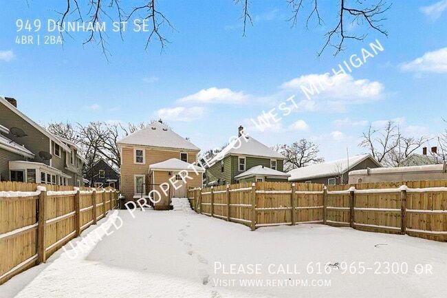 Building Photo - 949 Dunham St SE