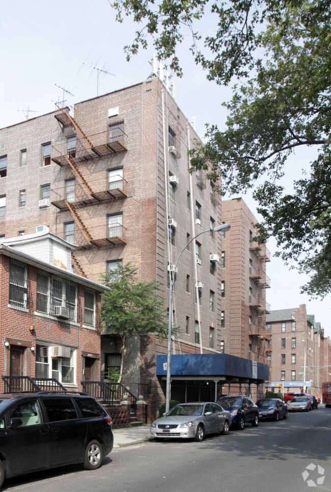 Building Photo - 1042 50th St