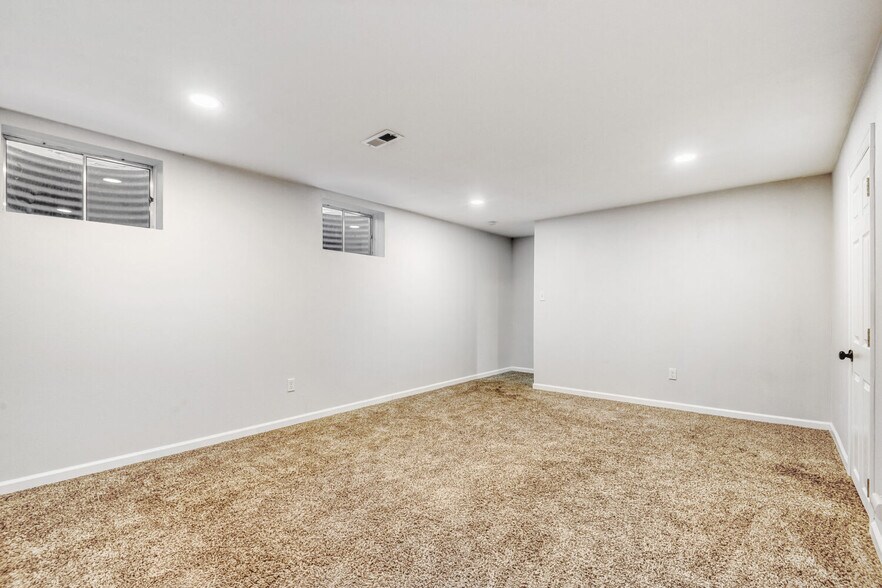 Recreation Room - 8780 E Yale Ave