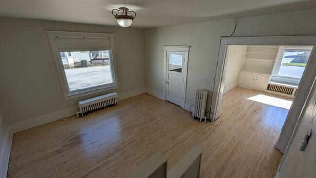 Building Photo - 248 N Franklin St
