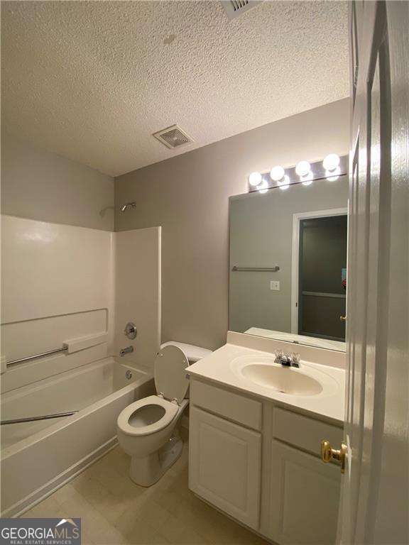 Building Photo - 9155 Nesbit Ferry Rd