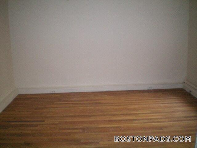 Building Photo - 1450 Commonwealth Ave