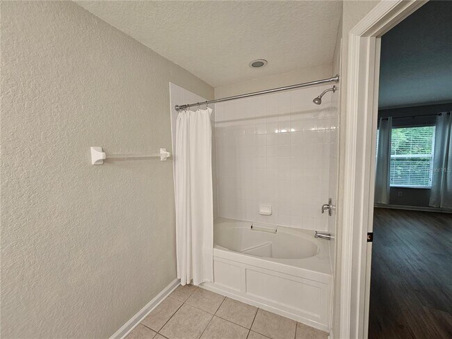Building Photo - 5166 Hawkstone Dr
