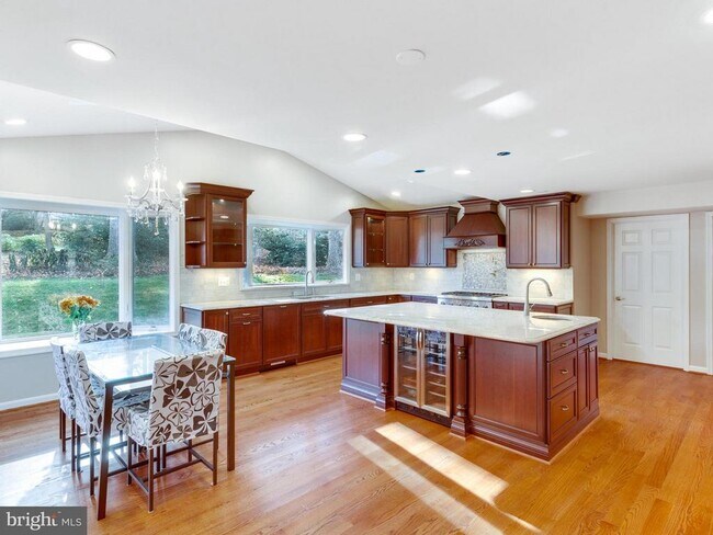 Building Photo - 7705 Huntmaster Ln