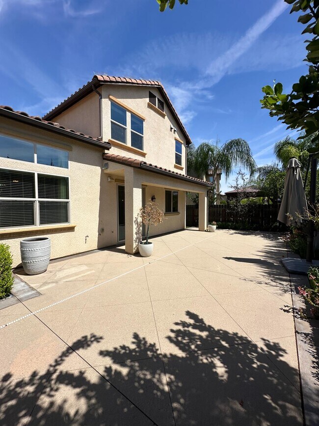 Building Photo - 11664 N Bella Verde Ave