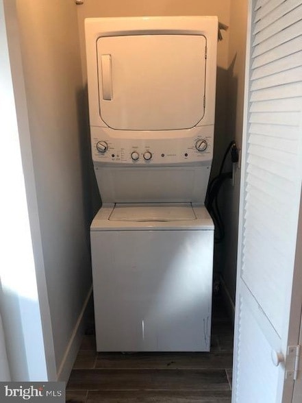 Building Photo - 2564 Frankford Ave