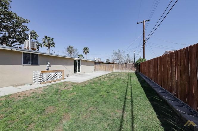 Building Photo - 132 Morrison St