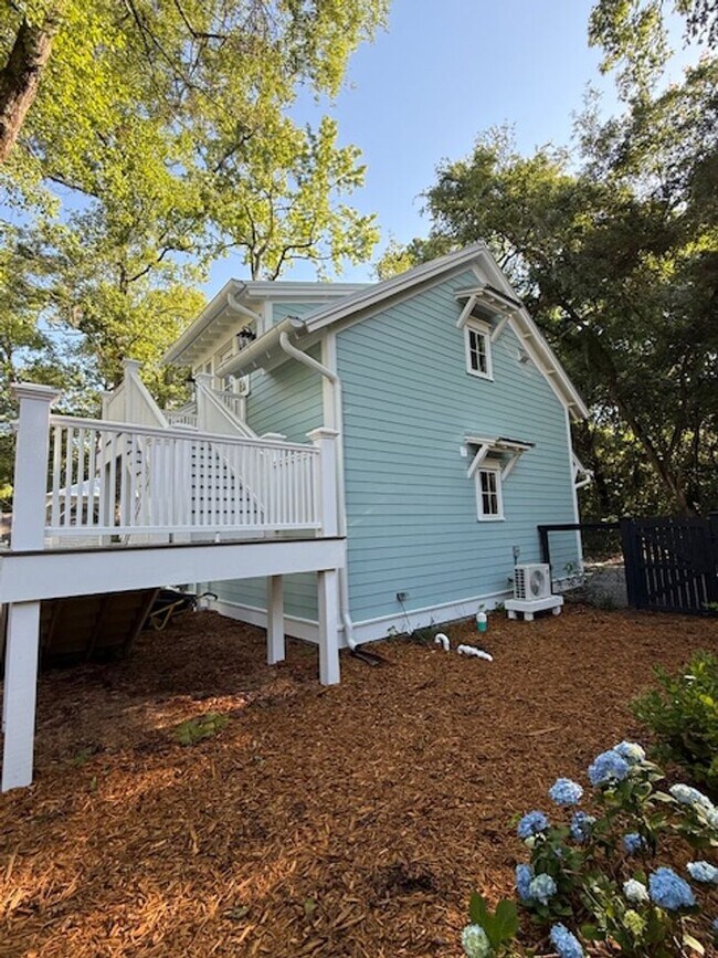 Building Photo - FROG Available in Habersham