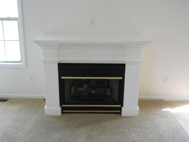 Building Photo - 931 Jasmine Dr