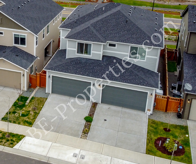 Building Photo - Lovely Tehaleh 3 bedroom