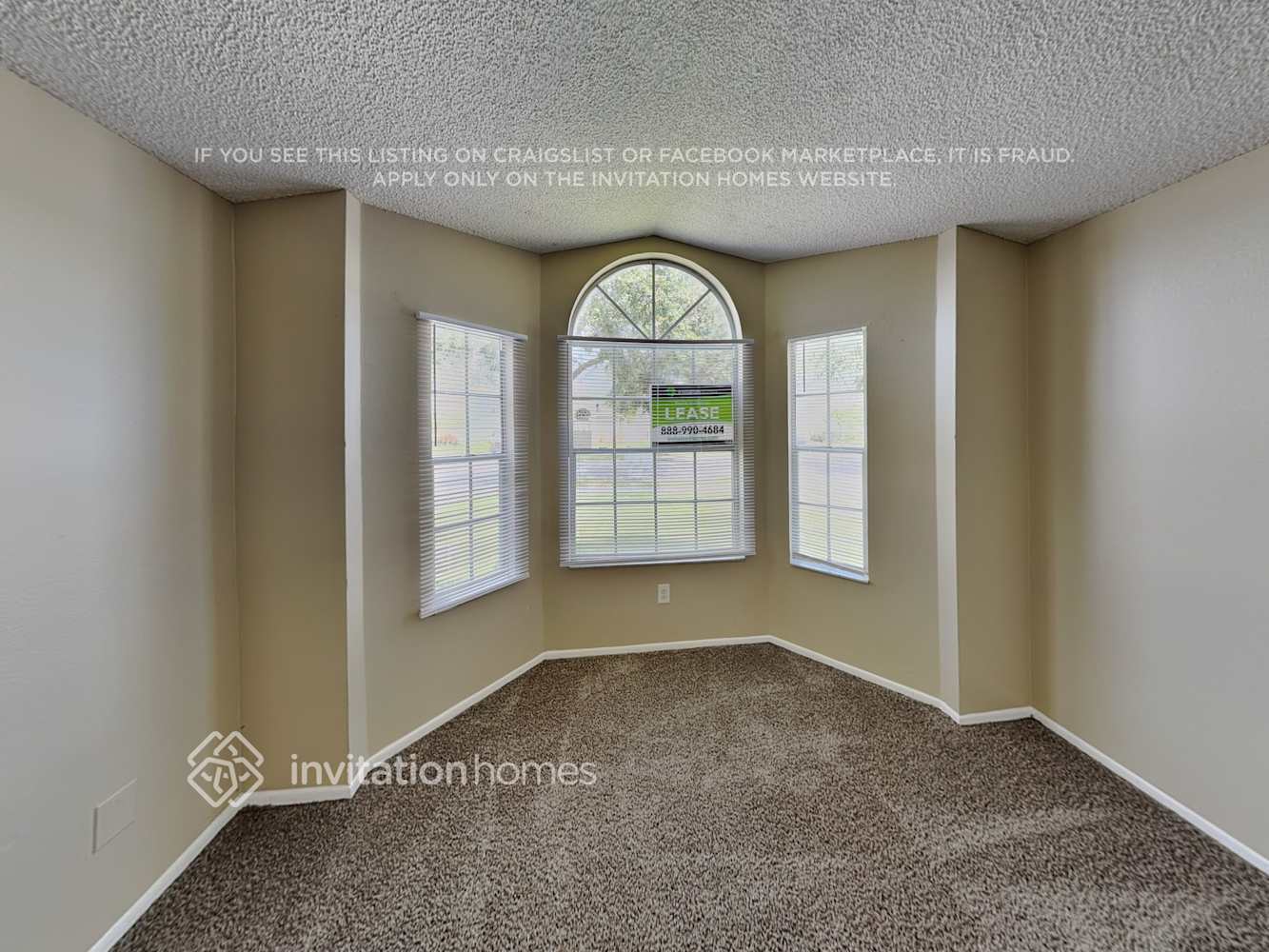 Building Photo - 12513 Belrose Ave