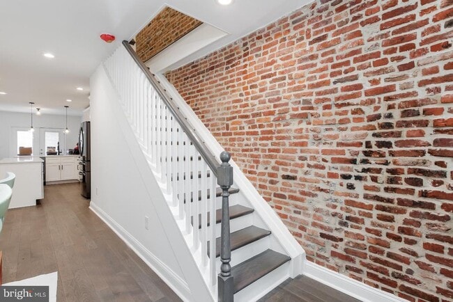 Building Photo - 1436 Haubert St
