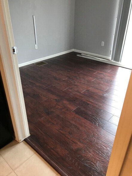 Building Photo - 2184 Knotty Pine Tr
