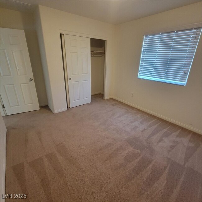 Building Photo - 1836 Pinsky Ln