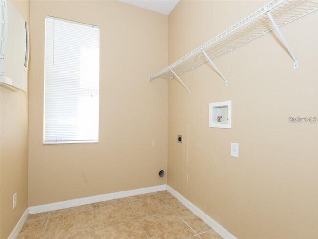 Building Photo - 173 Donner Dr