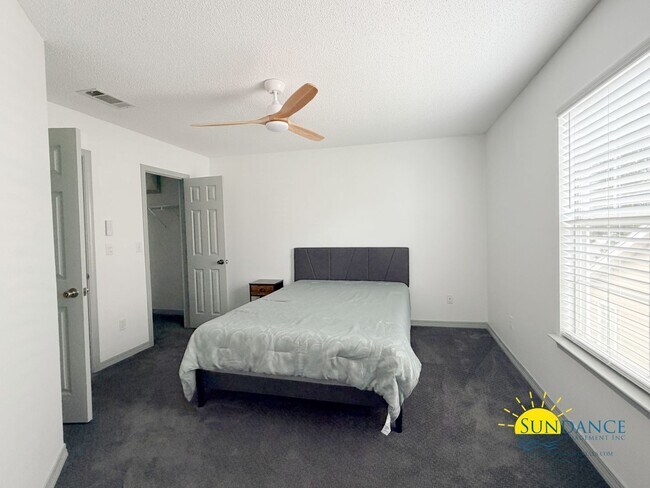 Building Photo - Charming 3 Bedroom Home in Shalimar near Eglin AFB & Hurlburt Field!