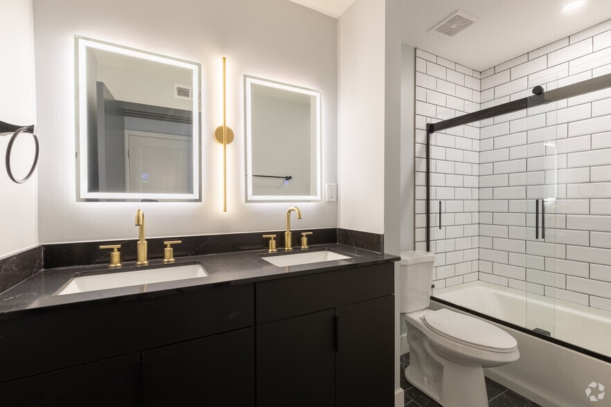 2BR, 2BA - 1800SF - Grafton House