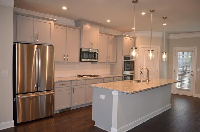 Building Photo - 4232 Perimeter Park E