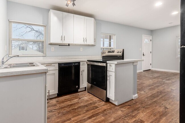 Building Photo - 486-488 South Huron Avenue