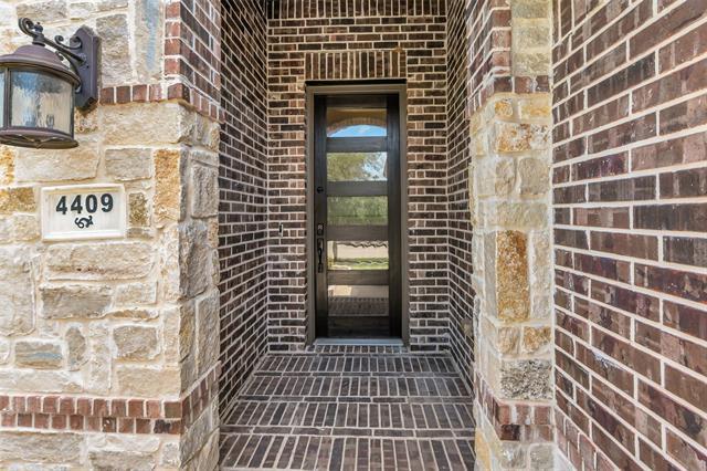 Building Photo - 4409 Vineyard Creek Dr