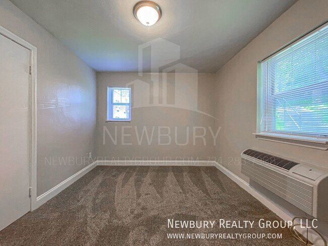 Building Photo - 309 San Juan Dr