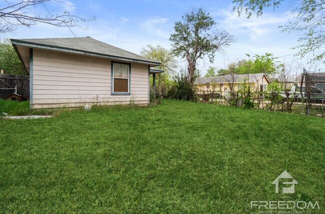 Primary Photo - 1311 NW 19th St