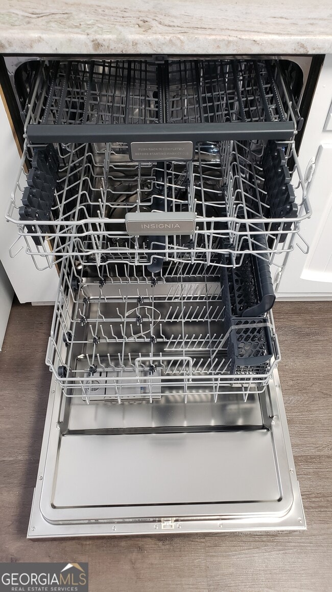 Building Photo - 4270 E Hamill Dr