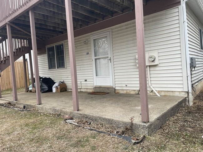 Building Photo - 323 Jefferson St