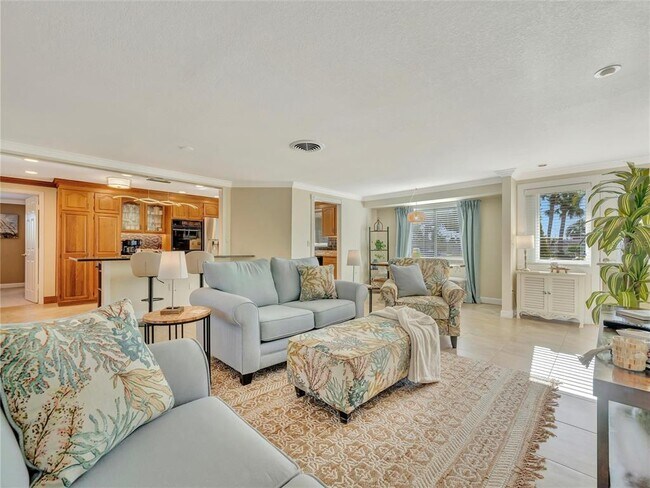 Building Photo - 10432 Sandpiper Rd W