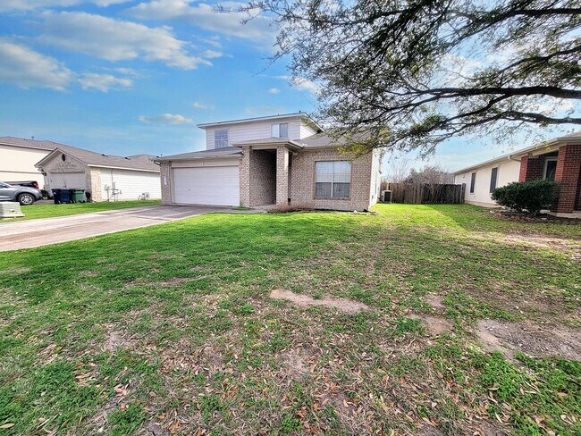 Building Photo - Charming 3/BR 2.5/BA Home with Bright Inte...