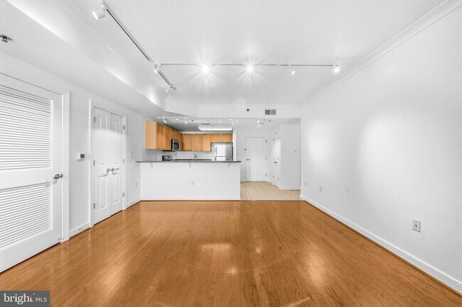 Building Photo - 777 7th St NW