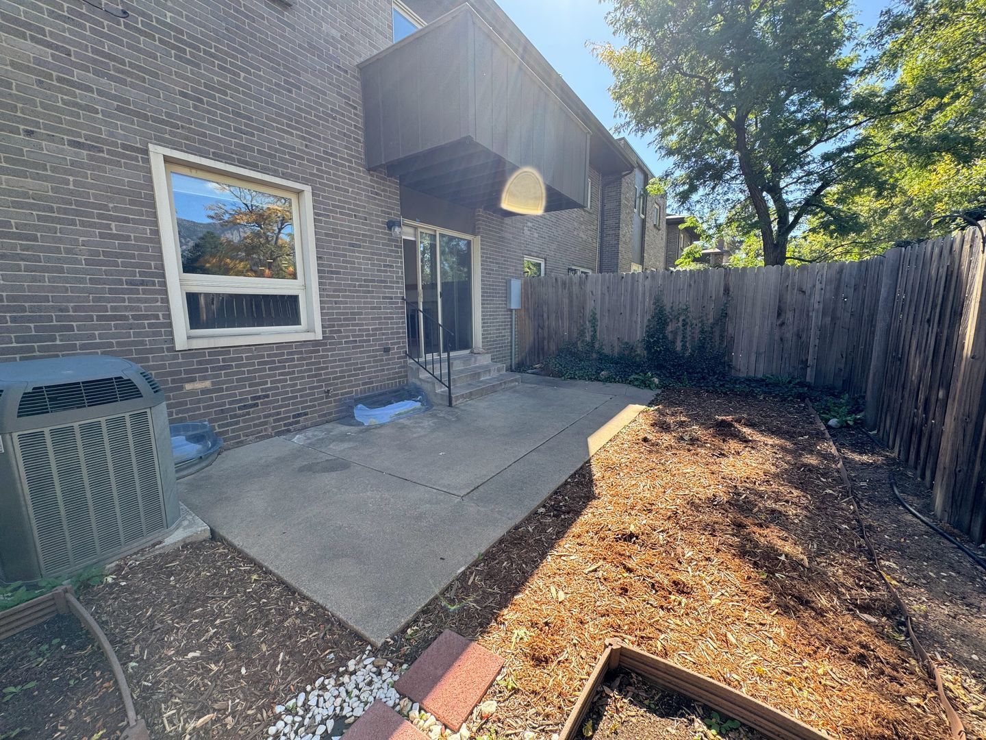 Building Photo - 1538 Chambers Dr