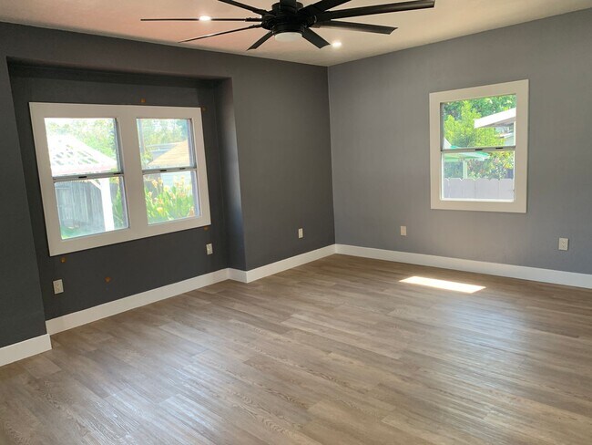 Building Photo - Beautifully Remodeled  4 Bedroom Home In A Desirable Location In Turlock!!