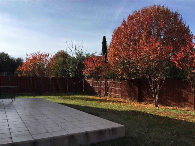 Building Photo - 507 Pebblestone Walk Dr