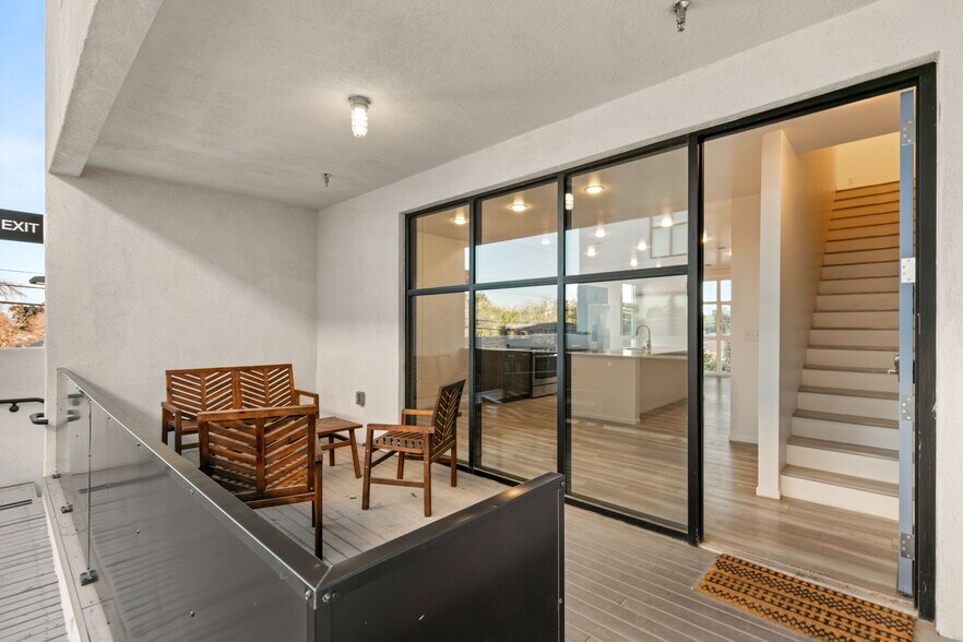 Patio - 519 S 6th St
